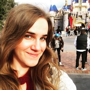 Meet your Posher, Jillian